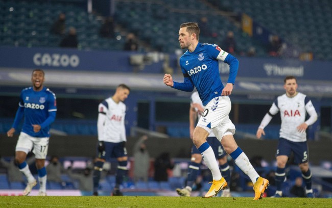 尤文图斯与 尤文图斯与